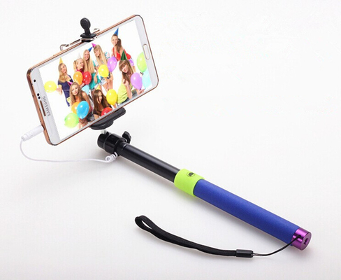 De Bonne Qualité Bâton tenu dans la main de Selfie d'acier inoxydable Bluetooth Monopod avec le câble audio pour l'iPhone Ventes