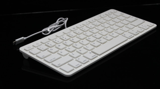 De Bonne Qualité Les clés en plastique d'ABS ont attaché le clavier de câble par air d'iPad d'Apple, MFI certifié Ventes
